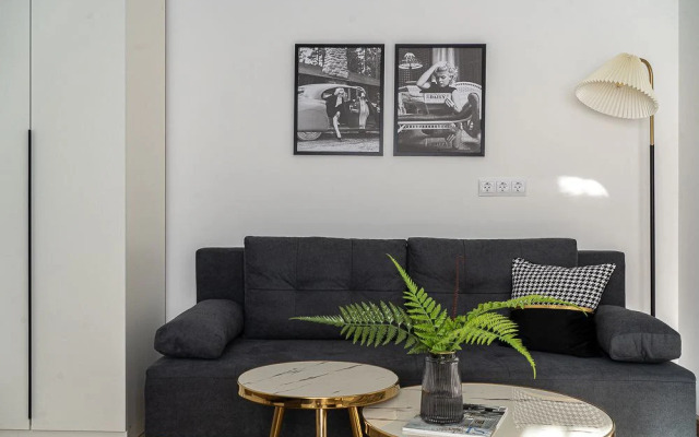 Monochrome Ot Seti Good Vibes Apartments Apartments