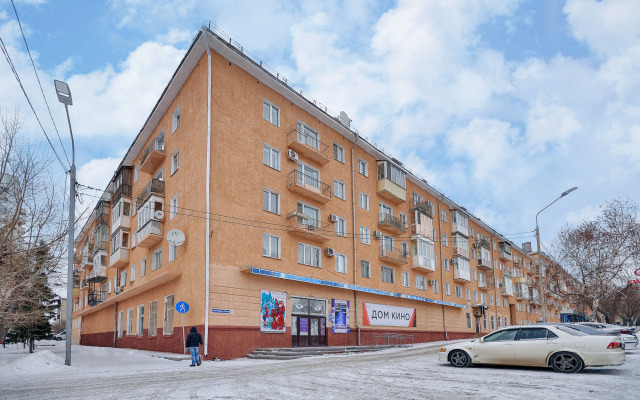 Квартира на Пл. Ленинградская 1