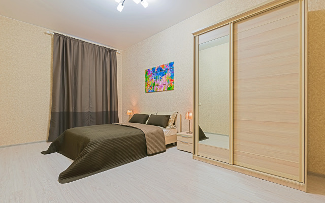 U Mednogo Vsadnika New Flat