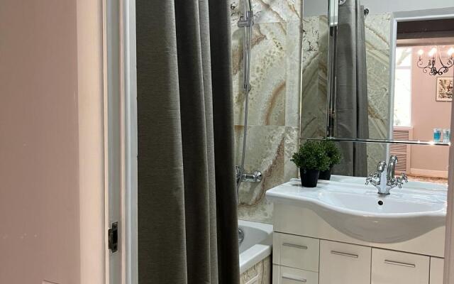 M.o.o.n Apartments Tole Bi Tulebaeva Kv 8 Tsentr Flat