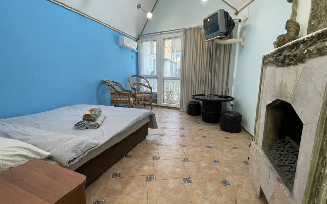 V Yalte Na Ulitse Drazhinskogo 23v Guest house