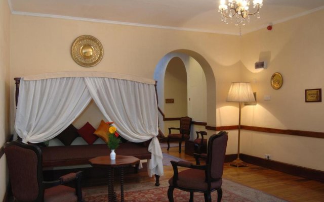 Отель Grand Hotel Nuwara Eliya