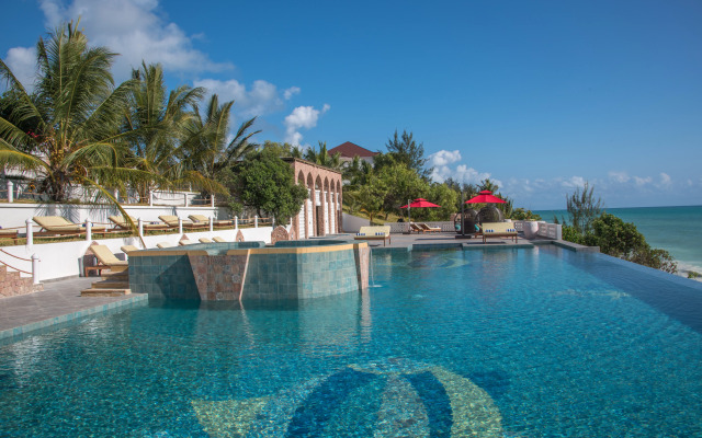 Shukran Palace Hotel