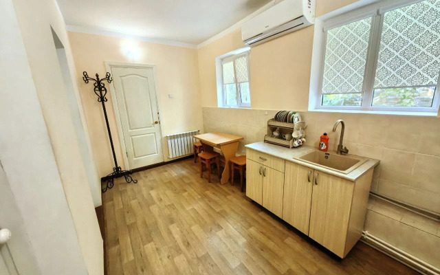 Na Ulitse Izobilnaya 19B Private House