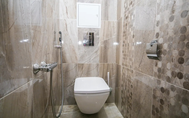 2- room on 28 Independence Avenue City Center Apartments