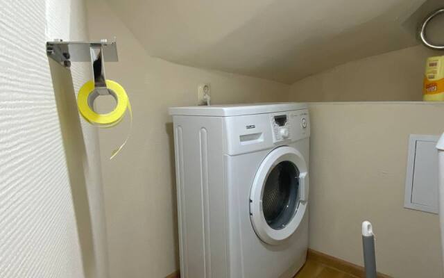 Uyutnaya v Tsentre s Parkovochnym Mestom Flat