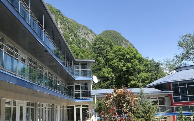 Graal Akhtsu Hotel