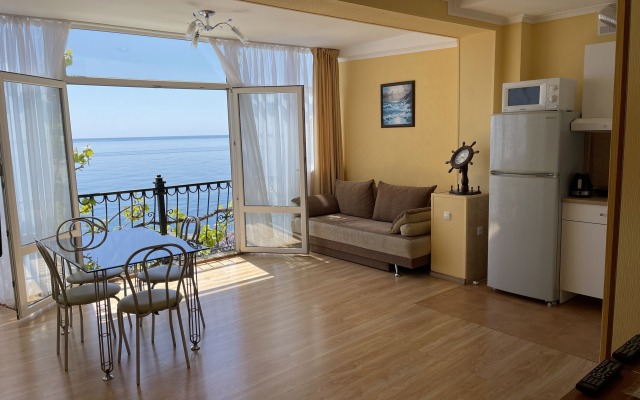 Elling Selena Guest House