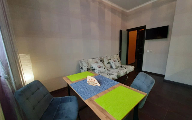 Odnokomnatnaya Kvartira V Tsentre Surguta Flat