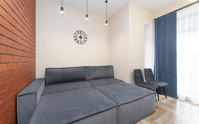 Частный дом на Шахтёров 28 (2)