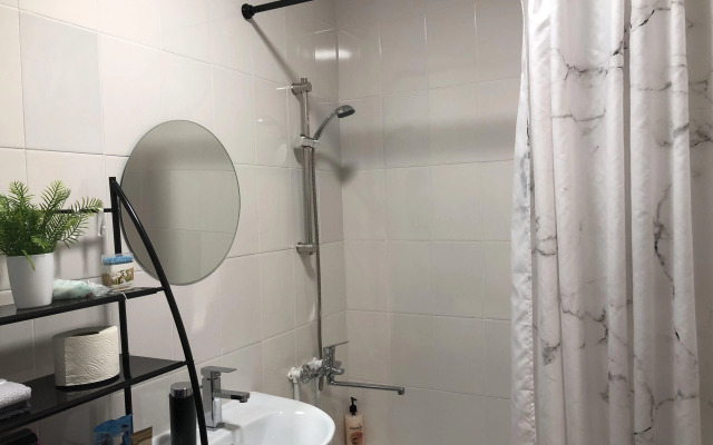 Квартира Уютная в Квартале у Озера