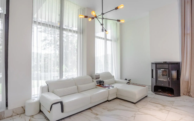 Eksklyuzivny Dom Na Chernoy Rechke Private house