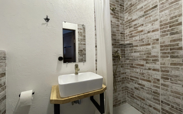 Kak Doma Na Komsomolskoy Flat