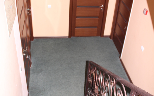 Kovcheg Guest House