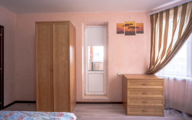 Квартира большая двухкомнатная в отличном районе