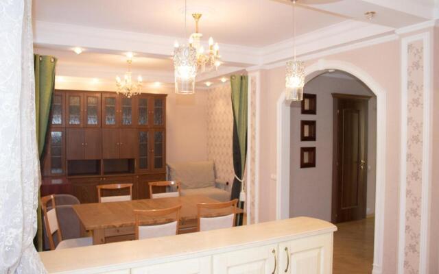 S Sadom Pavlovsk Apartments