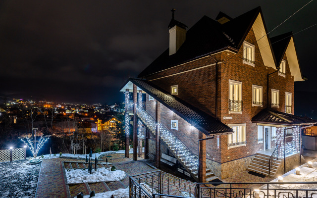 Favar Karpatyi Apart-Hotel