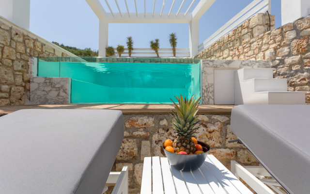 Dion Villa