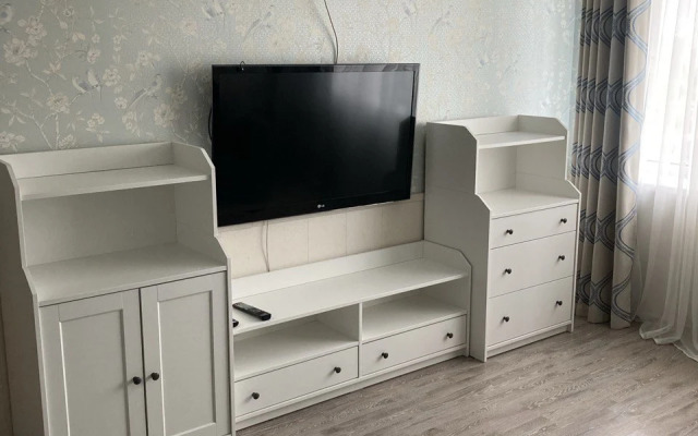 Апартаменты Midea 72