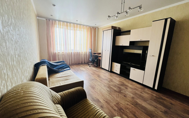 V Pereulke Rechnom 6 Apartments