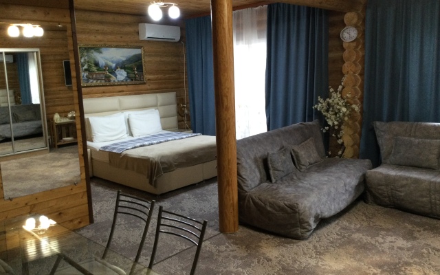 Russky Private House