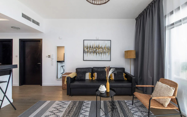 Апартаменты Bright 1Bdr at Fortunato