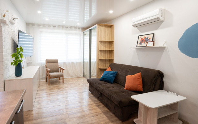 Odnokomnatnaya kvartira s detskoy Flat