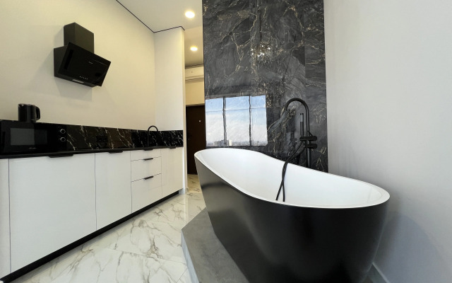 Ot Elitkhaus24 V Samom Vysokom Zdanii Status Apartments