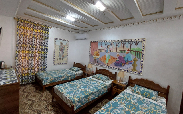 Gulnaraxanum Hotel