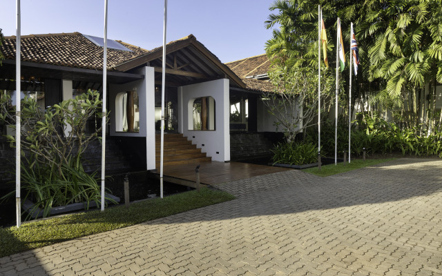 EKHO Surf Bentota Hotel