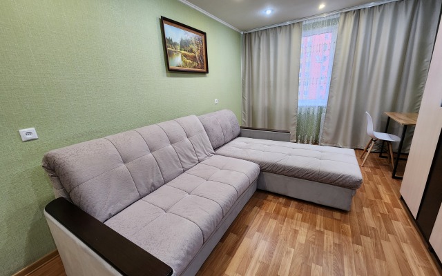 Апартаменты Двухкомнатные апартаменты в Микрорайоне Мирный 3/2