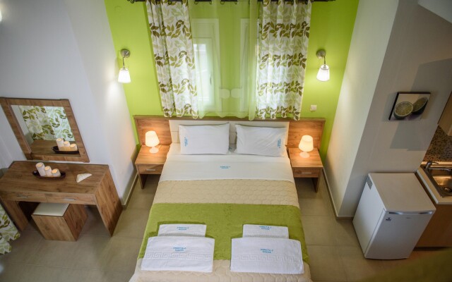 Anneta's House Apartments