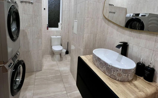 Na Ulitse Dubravskoy 3 Private house