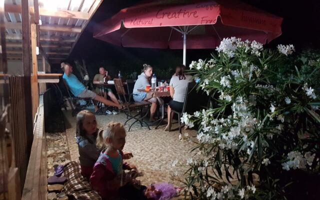 Yuzhny Hotel