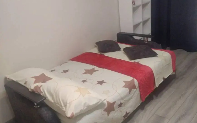 Dvukhkomnatnaya na Gaydara 7 Flat