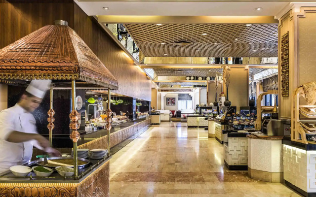 Курортный отель Rixos Downtown Antalya All Inclusive