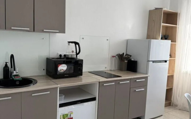 Квартира c нoвым coвременным peмoнтoм и новой техникoй