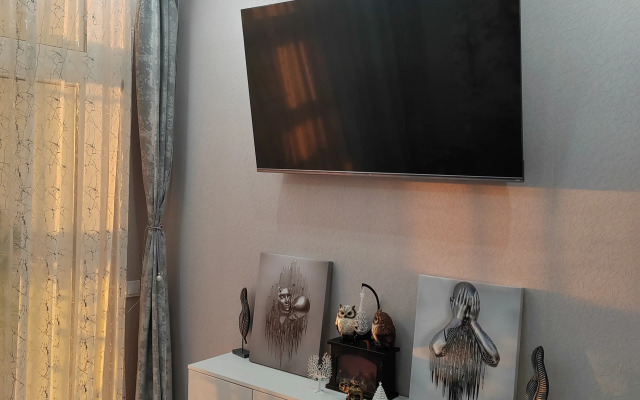 Zhk Levoberezhnaya Flat