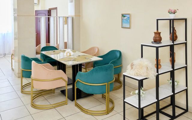 Pano Castro Hotel