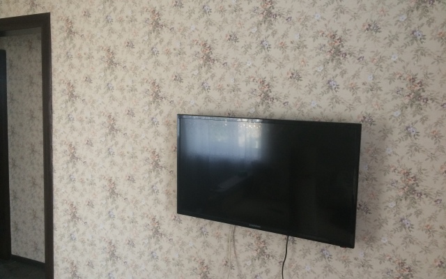 Uyutnaya V Tsentre Goroda Shakhty Flat