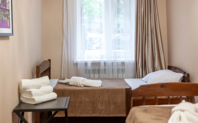 Квартира Уютная Трехкомнатная Квартира в Кисловодске