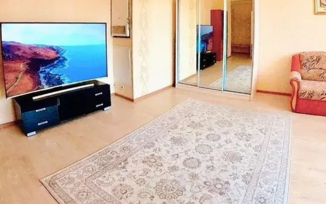 Na Pervomayskoy Ulitse 13 Apartments