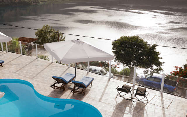 Lake View Suites Hotel