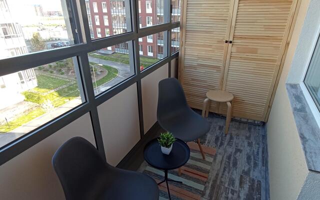 Na Pulkovskikh Vysotakh Flat