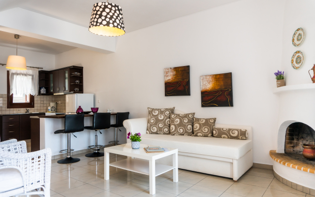 Maestralia Apartments