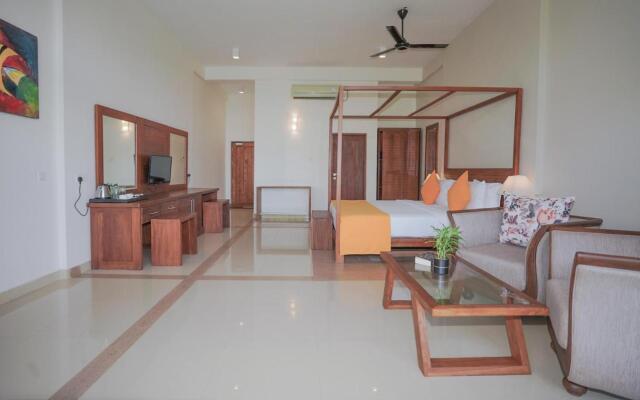 Breeze Pasikudah Resort Hotel
