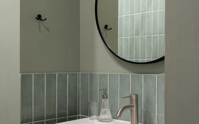 V Dome-Pamyatnike Arkhitektury Khkh Veka Flat