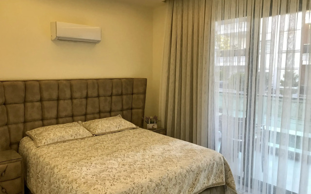 Semeynye Best Home 25 - Cleopatra Exclusive, Center Apartments