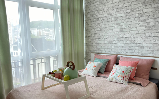 V 100 m ot Morya Centralnoy Sochi Flat