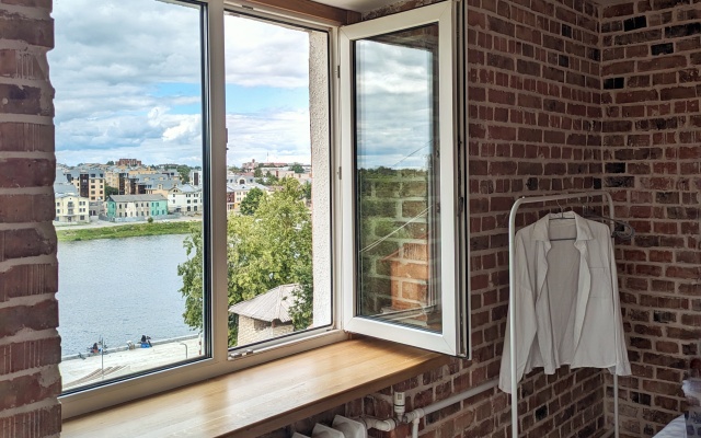 V Tsentre S Vidom Na Reku Apartments
